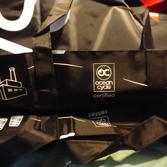 2 Macy's X Oceancycle bags - Picture 8 of 9